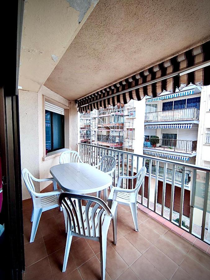 Apartamento Idílico En Primera Linea De Playa Torredembarra Exterior foto
